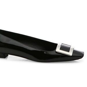 ROGER VIVIER
Belle Vivier Patent Leather Mid-Heel Flats